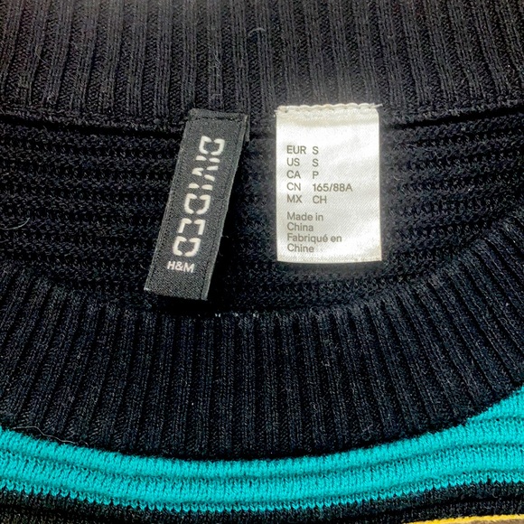 H&M Multi colored sweater - Picture 2 of 3